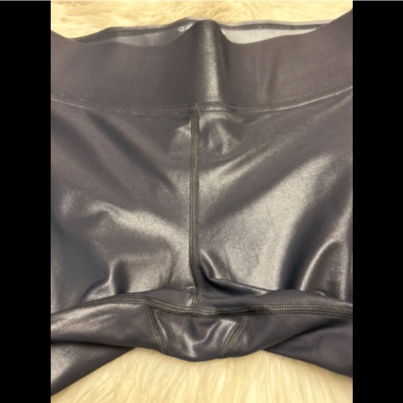 Carbon 38 ‘Takara’ Shine Leggings - Picture 6 of 10